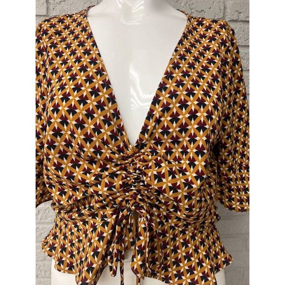 Forever 21 Women V Neck Mustard Cropped Top Size L - Picture 5 of 8